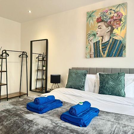 The Crown View - Luxury Apartment - Free Parking Nearby 哈罗盖特 外观 照片
